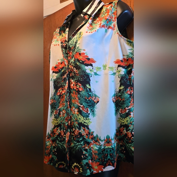 Mark. Floral Sleeveless Top Digital Art Multicolor SzL - Picture 3 of 7